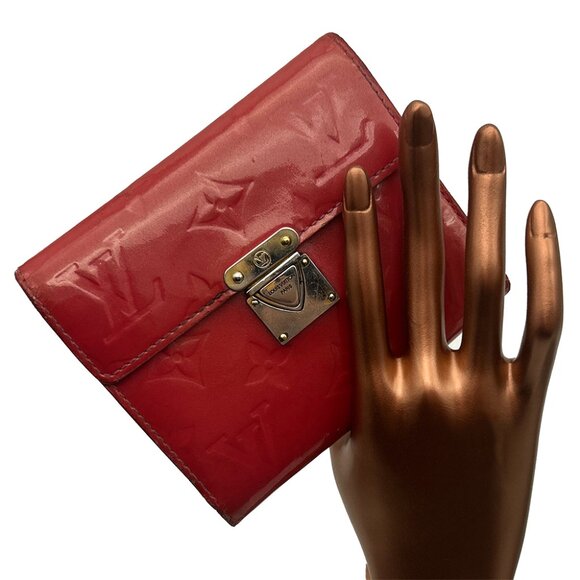 Louis Vuitton Wallet Red - Picture 1 of 15